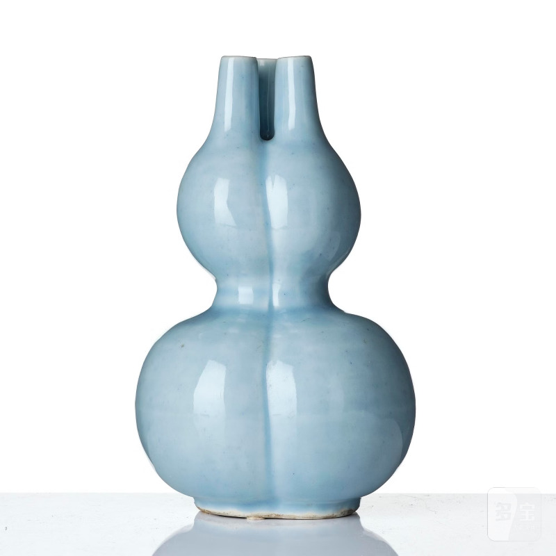 A 'claire de lune' glazed double-gourd vase, - 图2